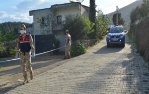 صورة عاجل : السلطات التركية تعزل  7 منازل في غازي عنتاب