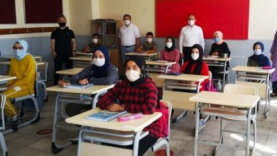 صورة بعد انتظار طويل بشرى للمعلمين السوريين بتركيا…رسائل توظيف لآلاف المعلمين السوريين