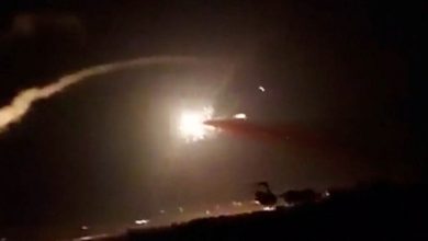 صورة عاجل/ انفجارات ضخمة وحريق كبير إثر غارات إسرائيلية غير مسبوقة على ميناء اللاذقية( فيديو)